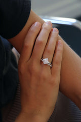 Princess Kite Solitaire Engagement Setting