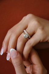 Brilliant Cut Thin Band Bezel Set Setting with sustainable lab diamonds.