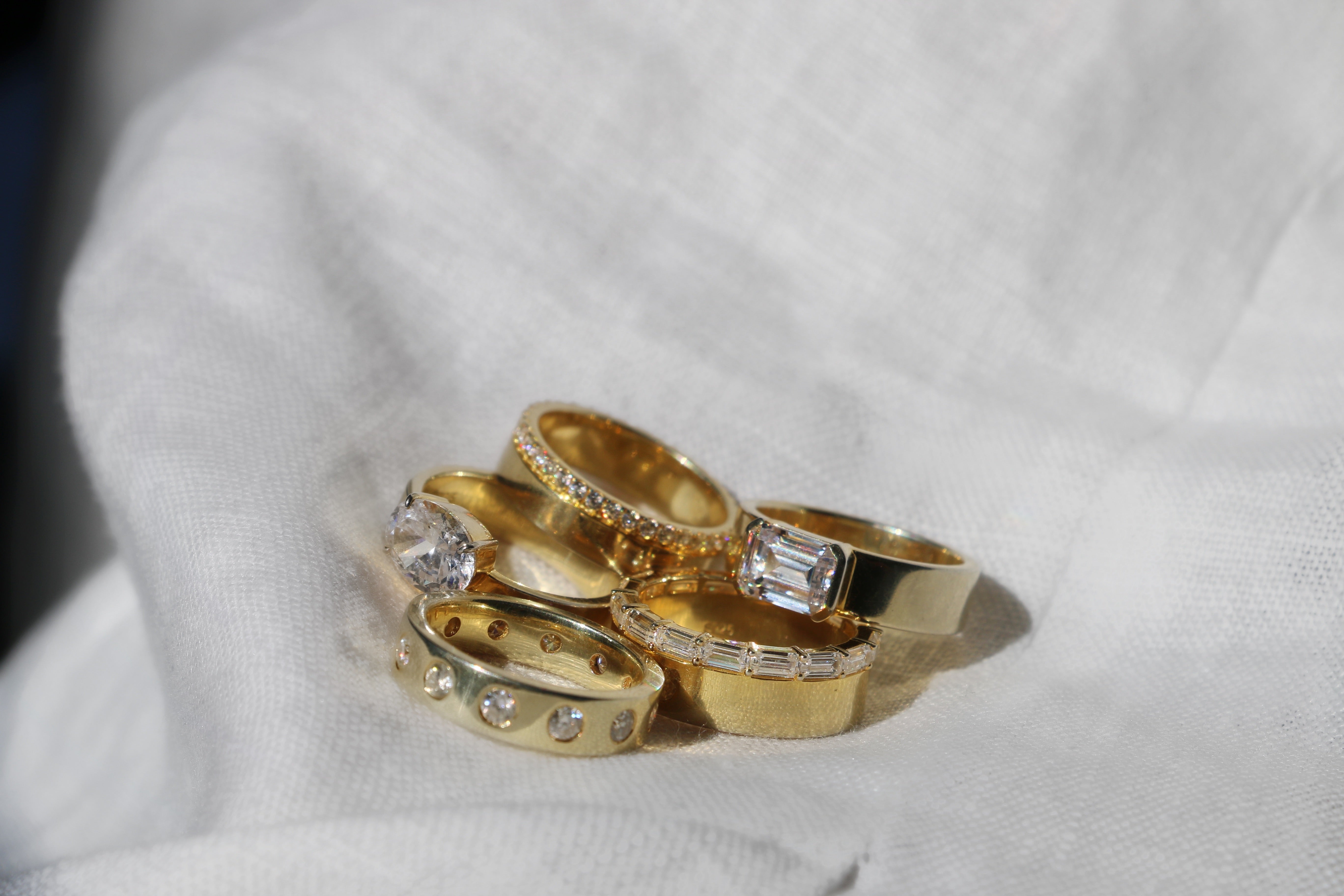 Derora Rings Gold Wedding Rings | Deltora Diamonds AU