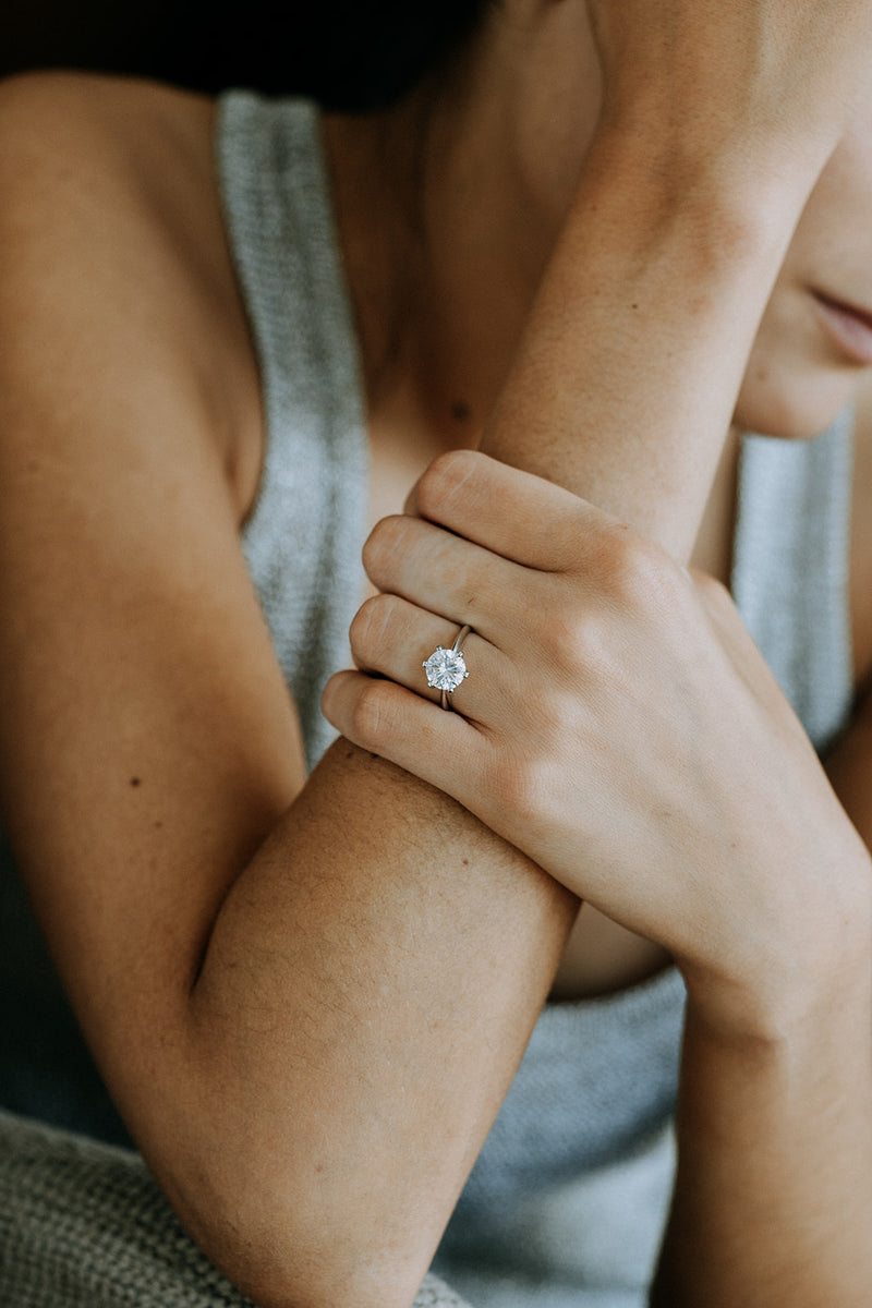 Round Brillant Engagement Rings