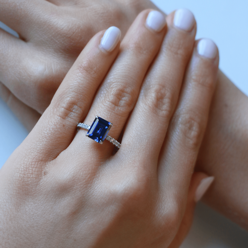 Emerald cut sales sapphire engagement rings